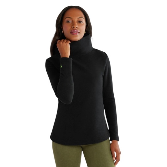 Dudley Stephens Sweaters - Dudley Stephens black fleece turtleneck size medium in great condition